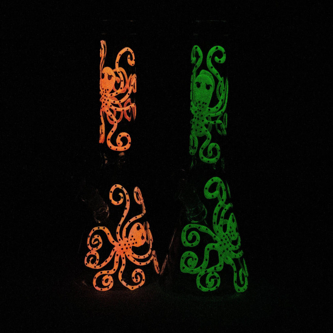 Glow in the Dark 15.5" Beaker Bong - Glasss Station